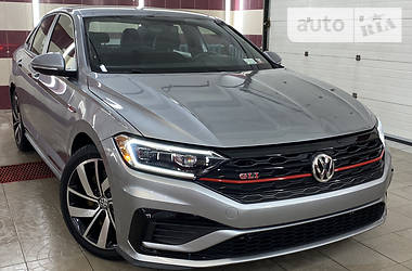 Седан Volkswagen Jetta 2019 в Львові