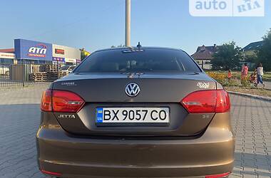 Седан Volkswagen Jetta 2013 в Хмельницькому