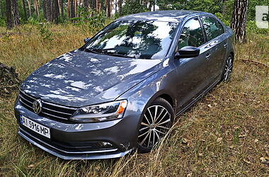 Седан Volkswagen Jetta 2016 в Києві