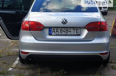 Седан Volkswagen Jetta 2012 в Києві