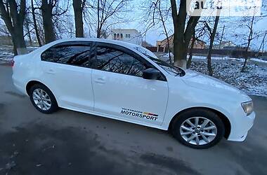 Седан Volkswagen Jetta 2015 в Казатине