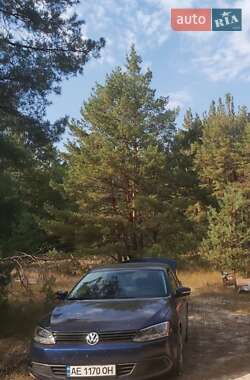 Седан Volkswagen Jetta 2011 в Днепре