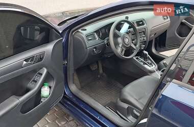 Седан Volkswagen Jetta 2011 в Днепре