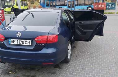 Седан Volkswagen Jetta 2011 в Днепре