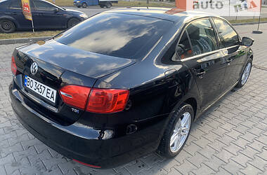 Седан Volkswagen Jetta 2013 в Тернополе