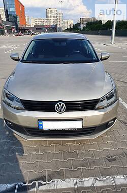 Volkswagen Jetta 2011