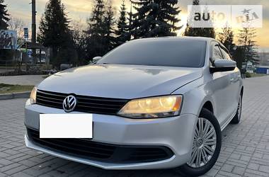 Седан Volkswagen Jetta 2010 в Тернополе