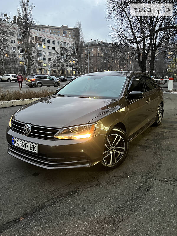 Седан Volkswagen Jetta 2015 в Киеве фото 4 Седан Volkswagen Jetta 2015 в Киеве