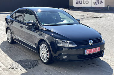 Седан Volkswagen Jetta 2012 в Житомире