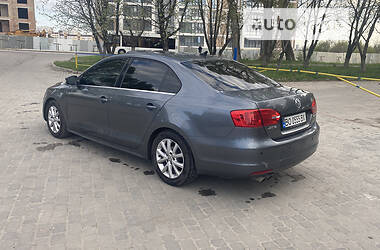 Седан Volkswagen Jetta 2013 в Тернополе