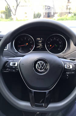 Седан Volkswagen Jetta 2017 в Луцьку