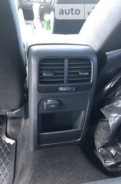 Седан Volkswagen Jetta 2012 в 
