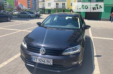 Седан Volkswagen Jetta 2016 в Ивано-Франковске