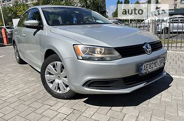 Седан Volkswagen Jetta 2011 в Днепре