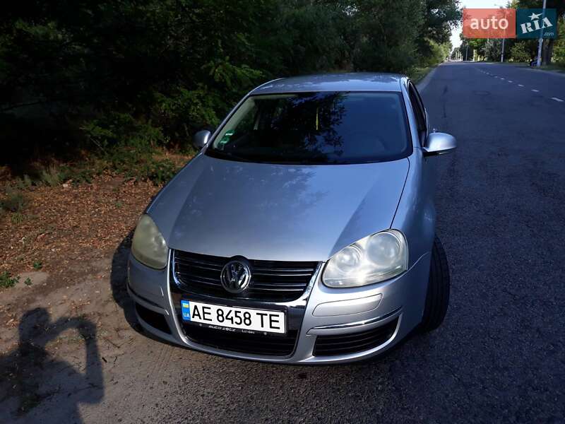 Седан Volkswagen Jetta 2005 в Каменском