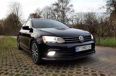 Седан Volkswagen Jetta 2016 в Кельменцах