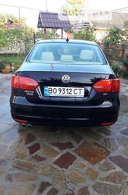 Седан Volkswagen Jetta 2014 в Гусятине