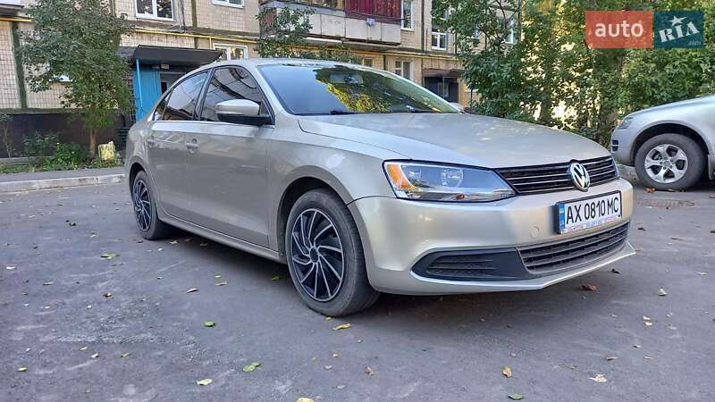 Седан Volkswagen Jetta 2012 в Харкові
