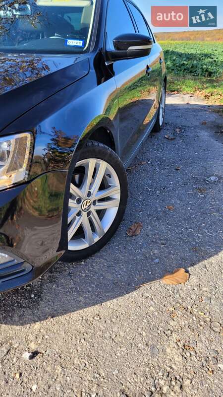 Седан Volkswagen Jetta 2015 в Виннице