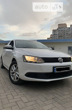 Volkswagen Jetta 2014