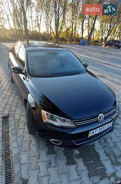 Седан Volkswagen Jetta 2014 в 