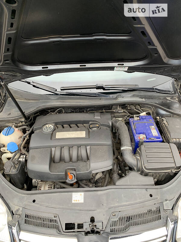 Седан Volkswagen Jetta 2008 в Верховине