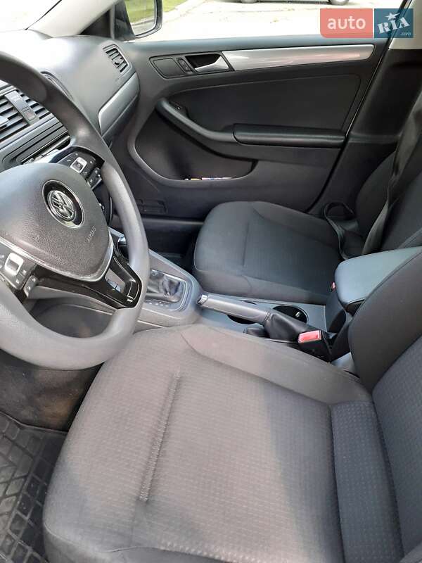 Седан Volkswagen Jetta 2014 в Києві