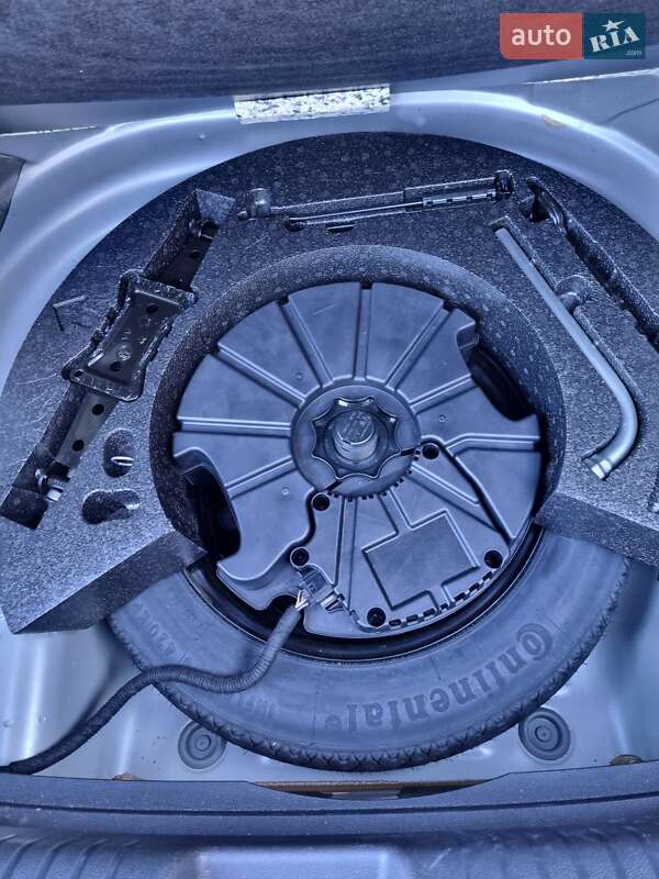 Седан Volkswagen Jetta 2019 в Києві