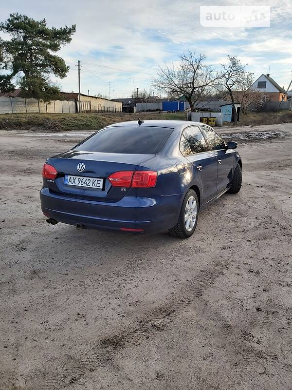 Седан Volkswagen Jetta 2013 в Харькове