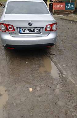 Седан Volkswagen Jetta 2006 в 