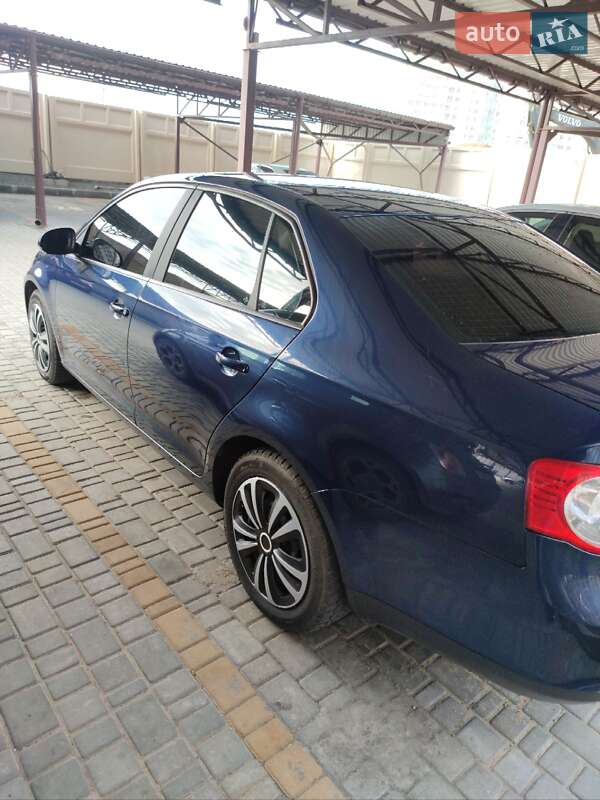 Седан Volkswagen Jetta 2006 в Одесі
