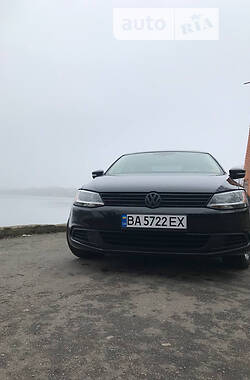 Седан Volkswagen Jetta 2014 в Кропивницком