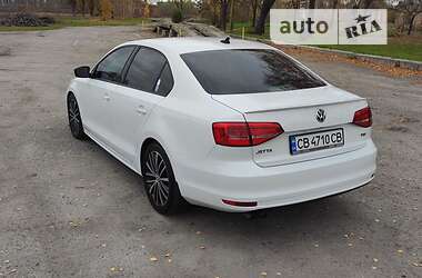 Седан Volkswagen Jetta 2015 в Пирятине