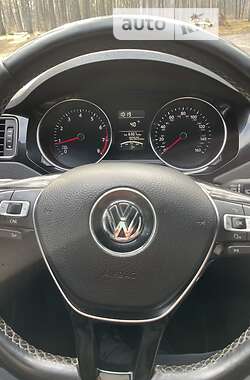 Седан Volkswagen Jetta 2016 в Житомирі