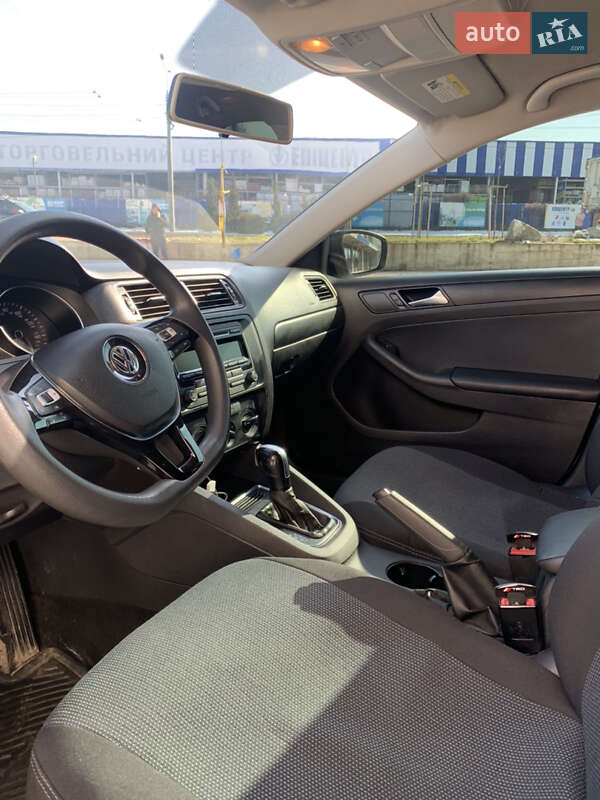 Volkswagen Jetta 2015