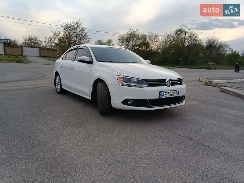 Седан Volkswagen Jetta 2012 в Дніпрі