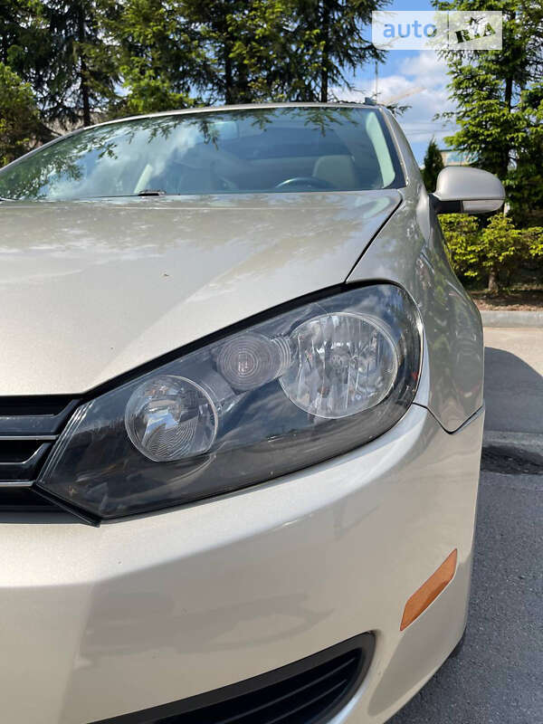 Универсал Volkswagen Jetta 2012 в Тернополе