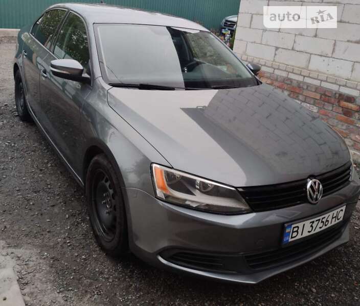 Седан Volkswagen Jetta 2014 в Зенькове
