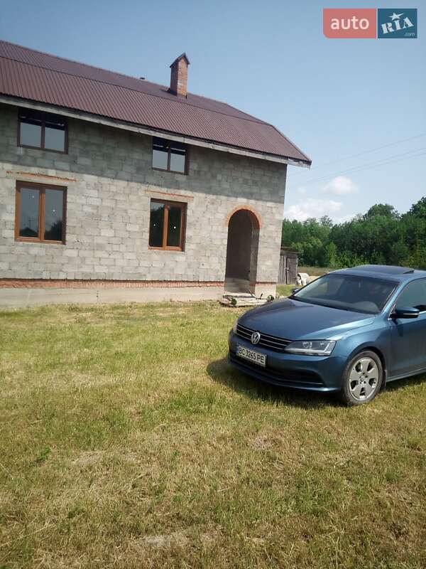 Седан Volkswagen Jetta 2015 в Буську