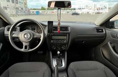 Седан Volkswagen Jetta 2010 в Харькове