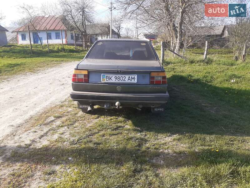 Седан Volkswagen Jetta 1988 в Віньківцях