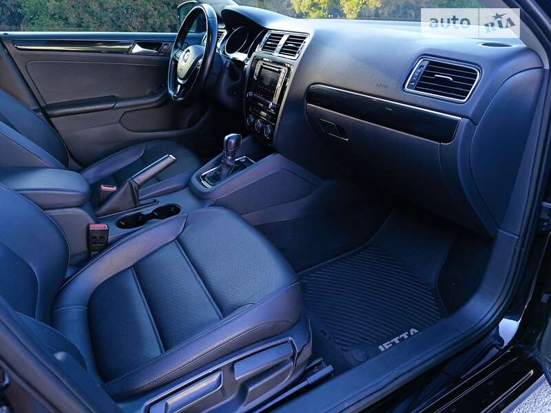 Седан Volkswagen Jetta 2016 в Южноукраинске