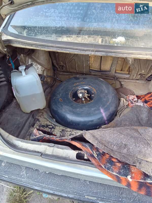 Седан Volkswagen Jetta 1984 в Баранівці