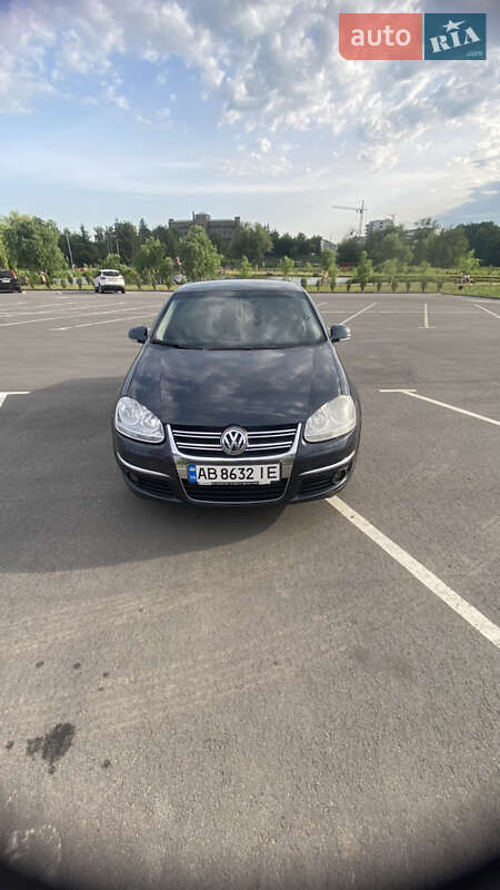 Седан Volkswagen Jetta 2008 в Вінниці