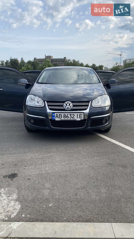 Седан Volkswagen Jetta 2008 в Вінниці
