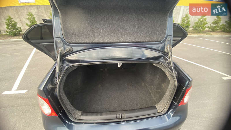 Седан Volkswagen Jetta 2008 в Вінниці