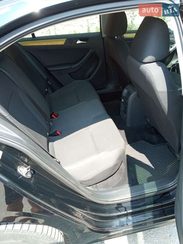Седан Volkswagen Jetta 2013 в Пирятине