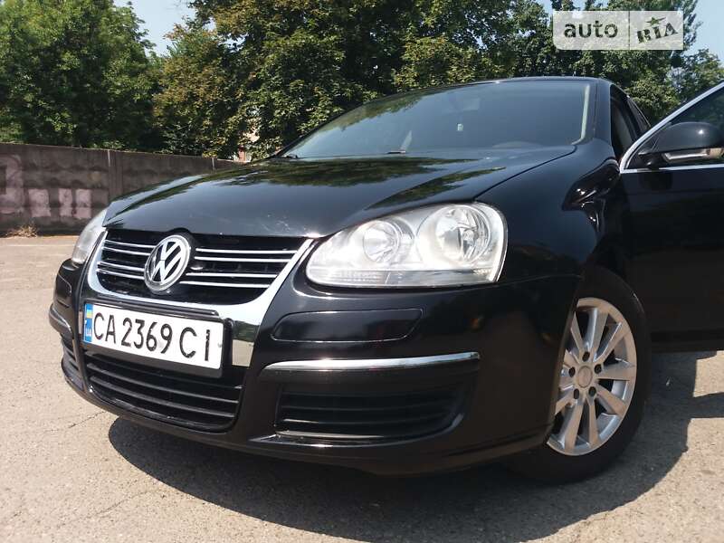 Продажа Volkswagen Jetta