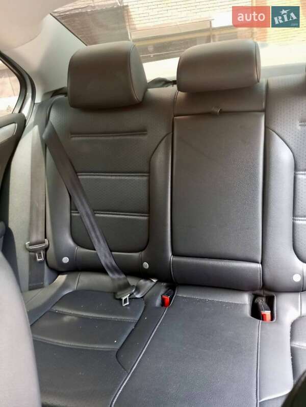 Седан Volkswagen Jetta 2014 в Житомире