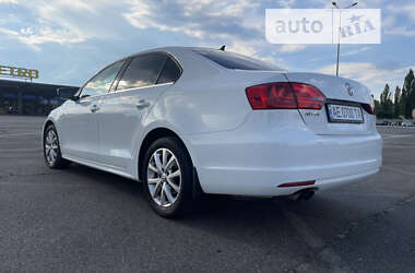 Седан Volkswagen Jetta 2014 в Кривом Роге